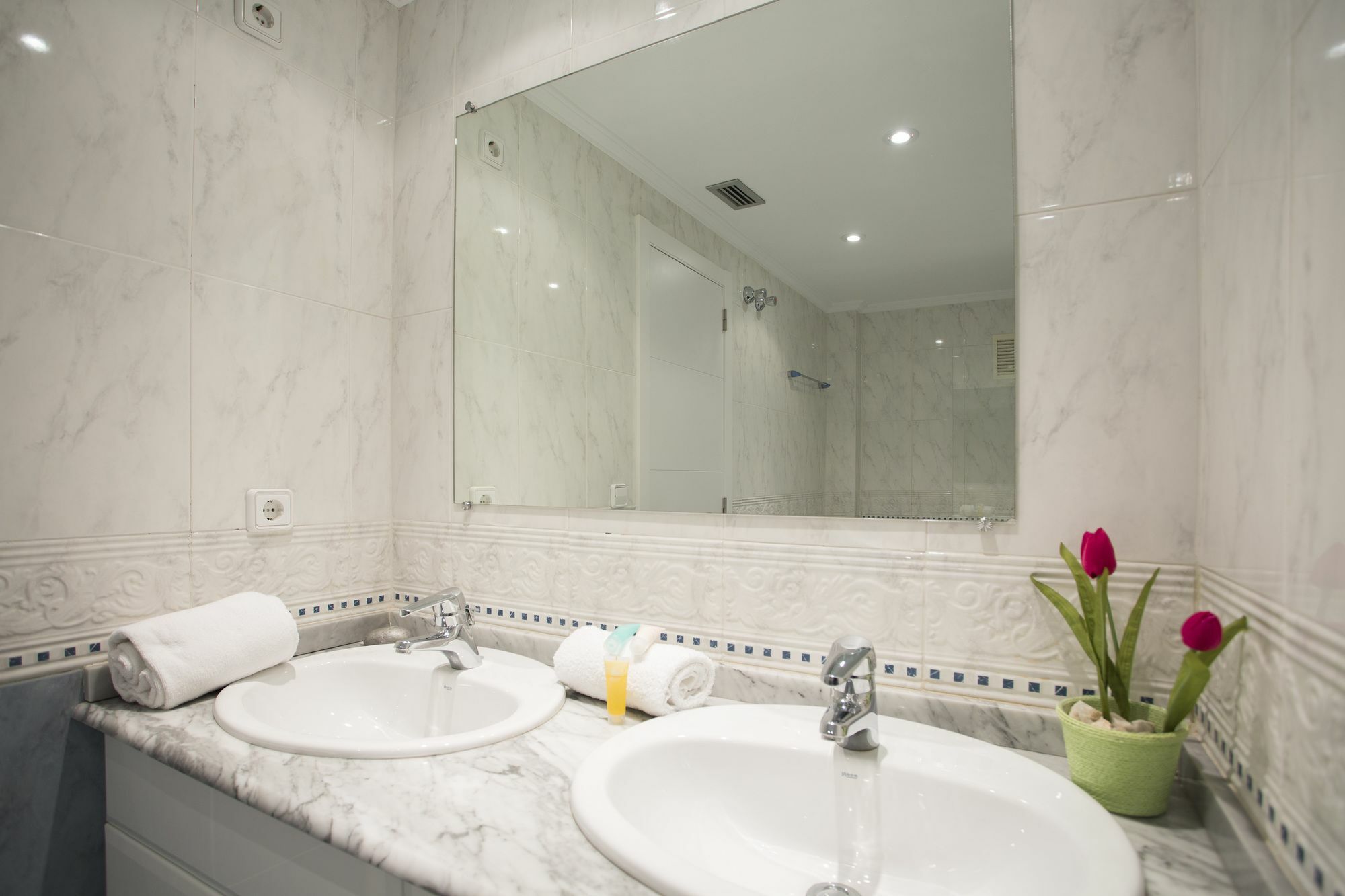 Singularstays Alameda บาเลนเซีย ภายนอก รูปภาพ
